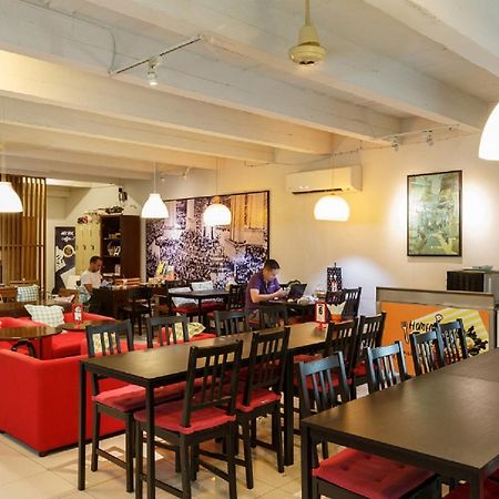 Baan Dinso Hostel@Ratchadamnoen Bangkok Eksteriør billede