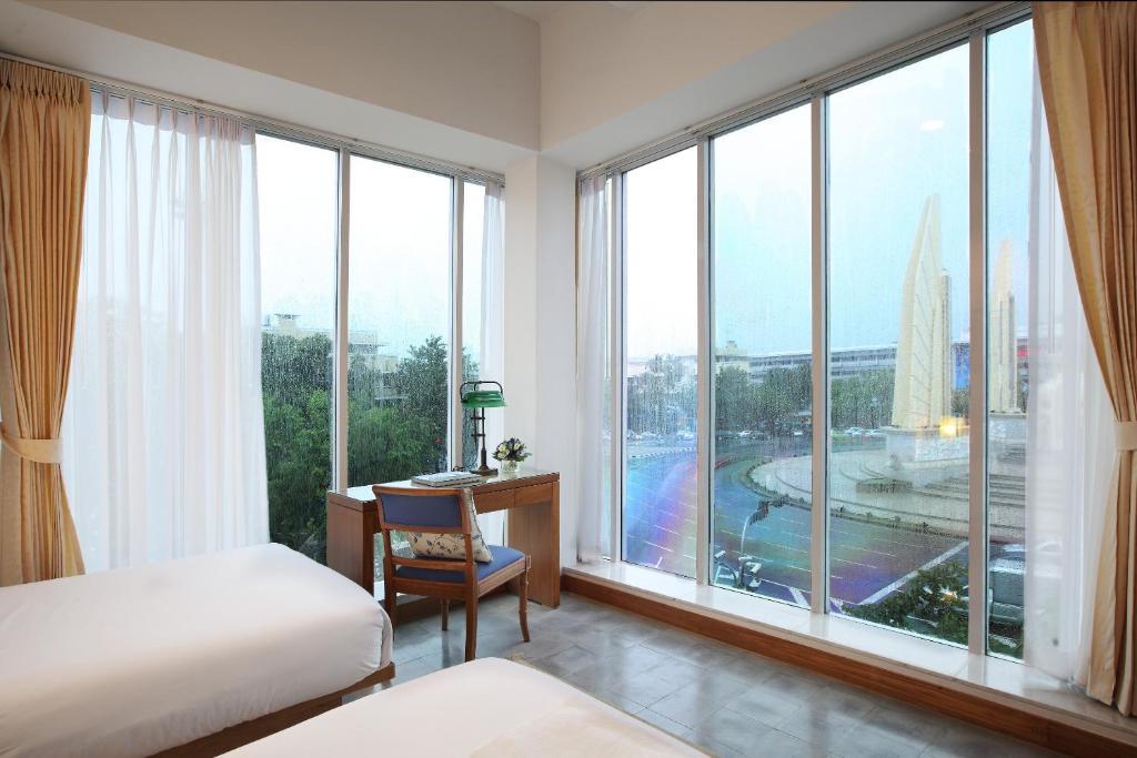 Baan Dinso Hostel@Ratchadamnoen Bangkok Værelse billede
