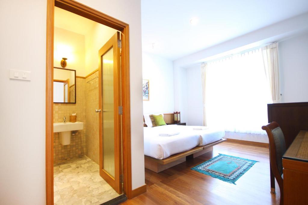 Baan Dinso Hostel@Ratchadamnoen Bangkok Værelse billede