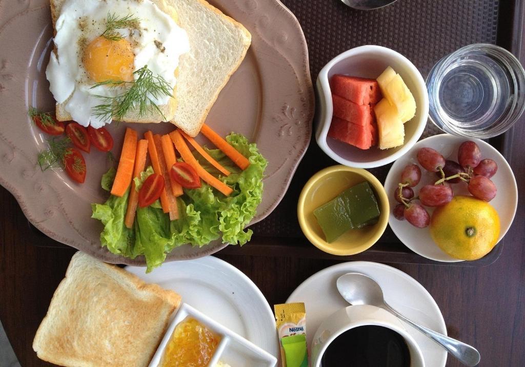 Baan Dinso Hostel@Ratchadamnoen Bangkok Eksteriør billede
