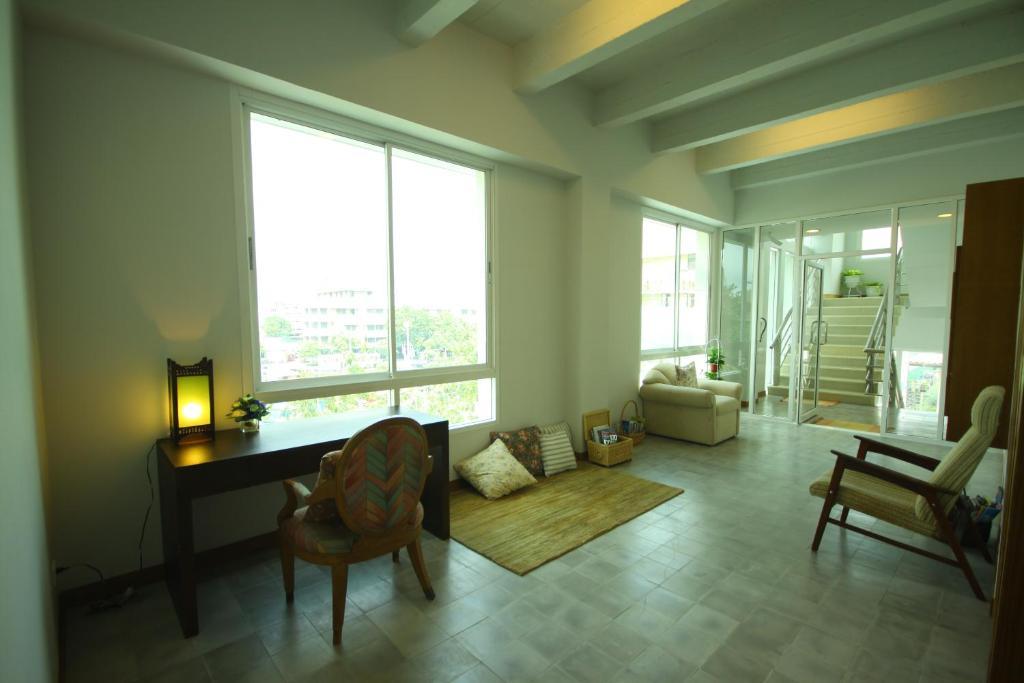 Baan Dinso Hostel@Ratchadamnoen Bangkok Eksteriør billede