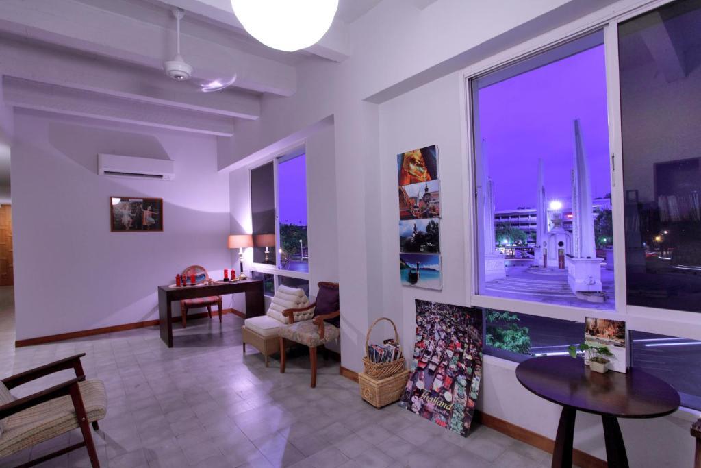 Baan Dinso Hostel@Ratchadamnoen Bangkok Eksteriør billede